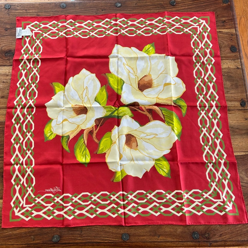 Thomas Jefferson Monticello Magnolia Scarf - Picture 7 of 10